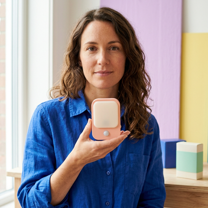 Peach & Cream Motion-Sensor Night Light — A Rounded Accent-Lighting Concept for Hallways, Wardrobe Corners & Everyday Home Spaces